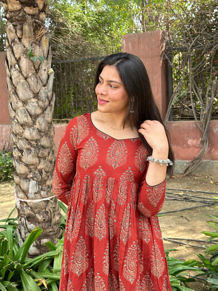 Shagun special Anarkali kameez - Jonaya