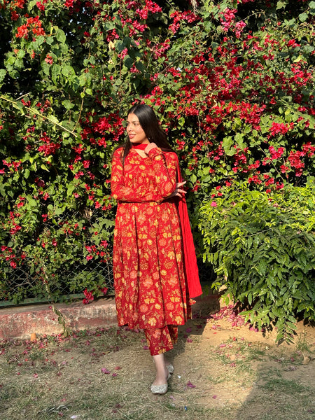 Red floral mohini suit set - Jonaya