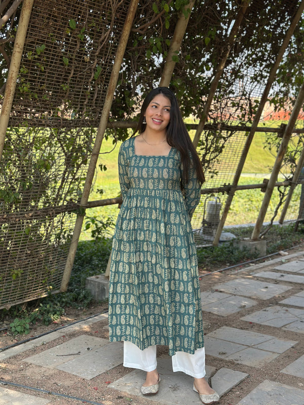 Blooming Paisley Flared Kameez - Jonaya