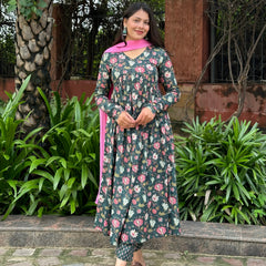 Bottle green Mohini suit set - Jonaya