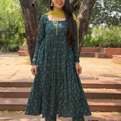 Parrot green motif flare suit set Jonaya