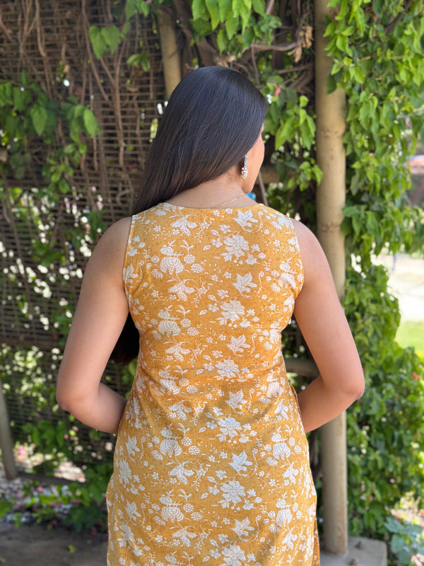 Yellow Noor Floral Straight Kameez - Jonaya