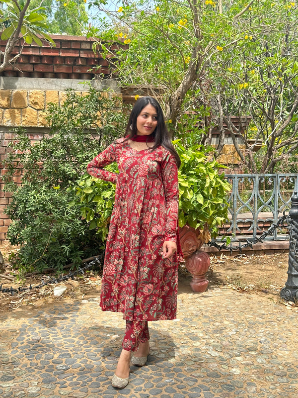 Joyfull Red Suit Set - Jonaya