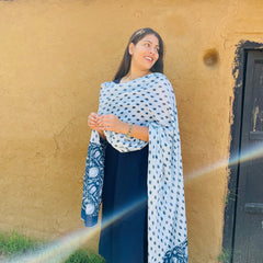 Solid kurta pant set with block print dupatta - Jonaya