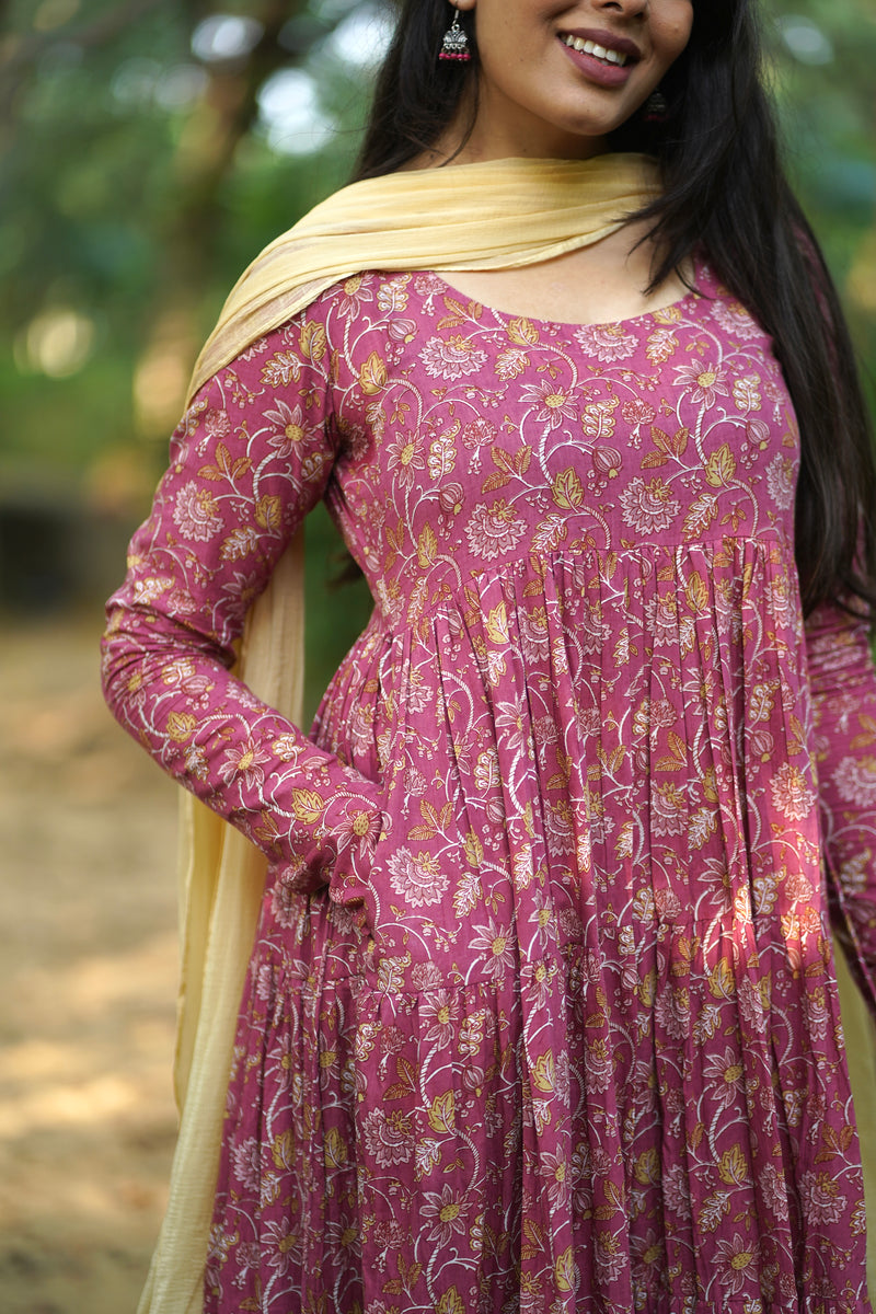 Pink Tier Full flare suit set Jonaya