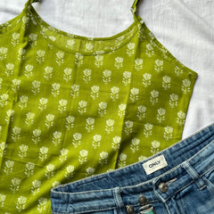 Green booti strap kurti - Jonaya