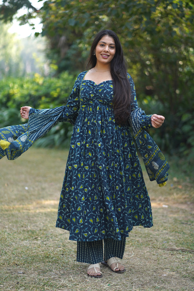 Blue green hearts flare suit set Jonaya