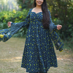 Blue green hearts flare suit set Jonaya