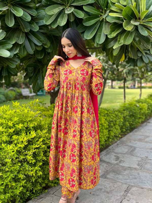 Yellow floral Mohini Suit Set - Jonaya