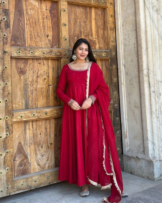 Shagun Laal Lux suit set