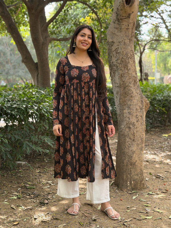 Black Red front slit kameez Jonaya