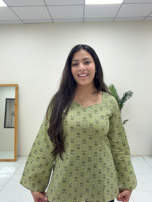 Pista green short Kurti Jonaya