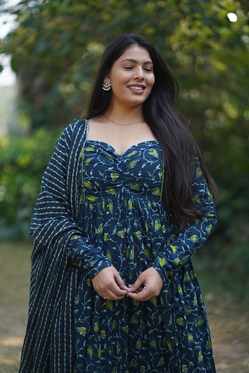 Blue green hearts flare suit set Jonaya