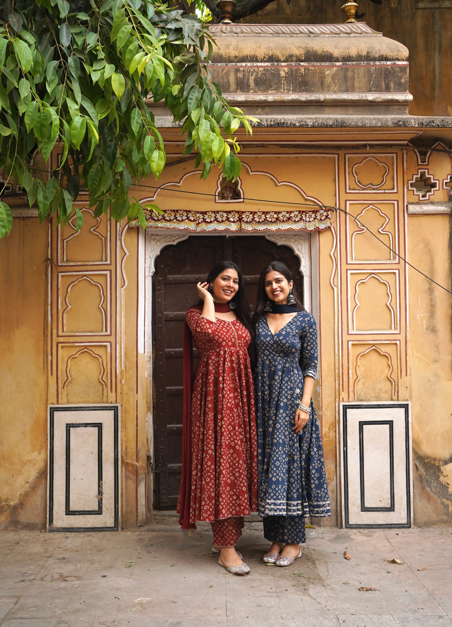 Blue bhandej flare suit set