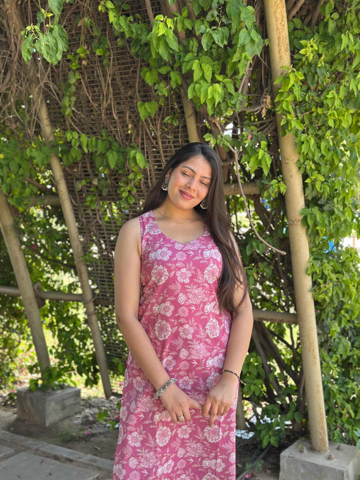 Pink white floral straight kameez