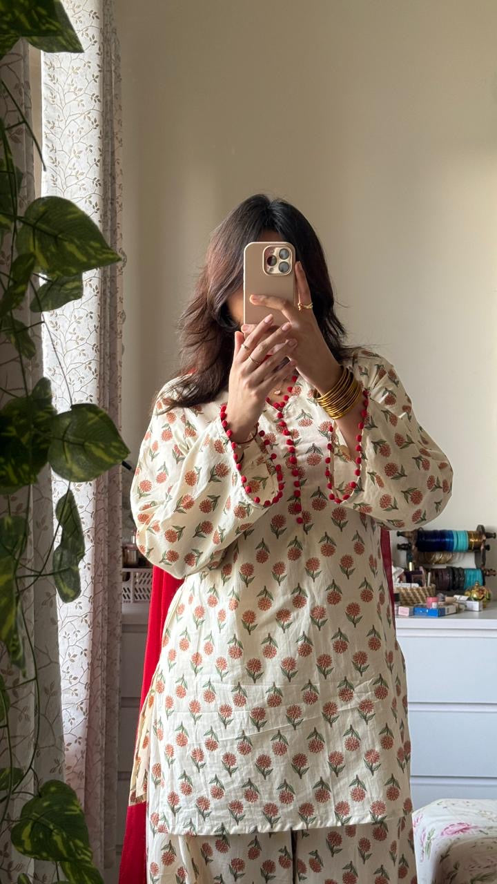 Pearl marigold Farshi set Jonaya