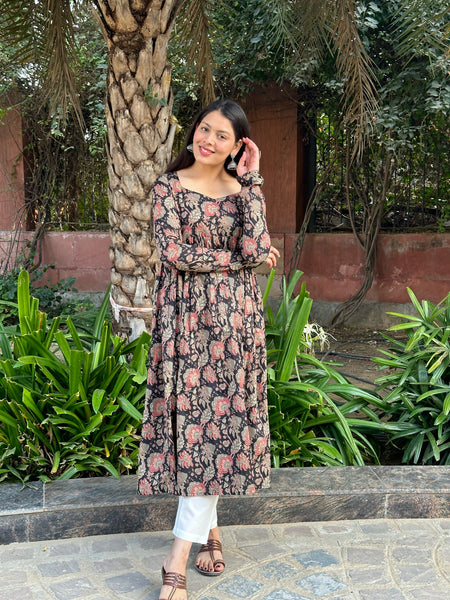 Black garden anarkali kameez - Jonaya