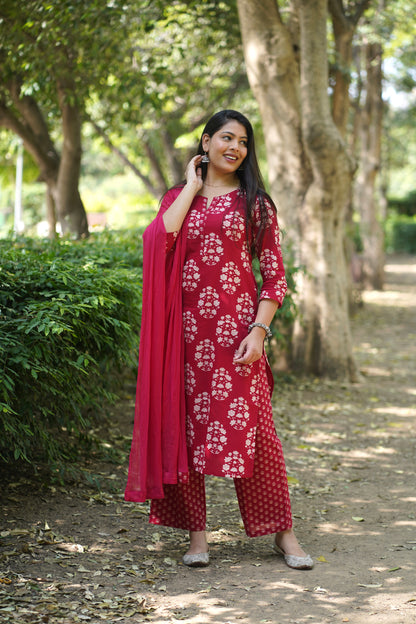 Red block floral straight suit set