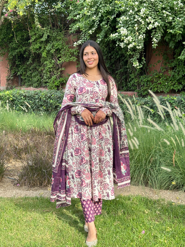 Creamy Wine Garden Suit Set - Jonaya