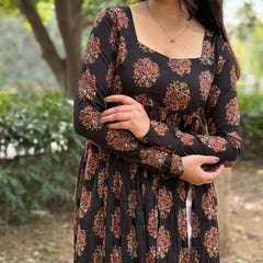 Black Red front slit kameez Jonaya