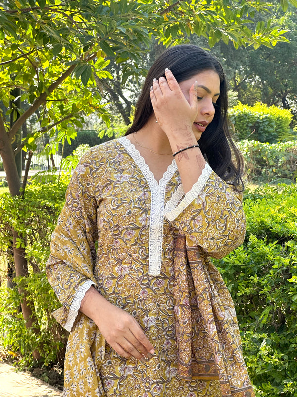 Yellow Pakistani Lace Straight Suit Set - Jonaya