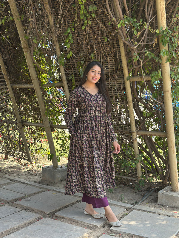 Black Purple High Slit Flared Kameez - Jonaya