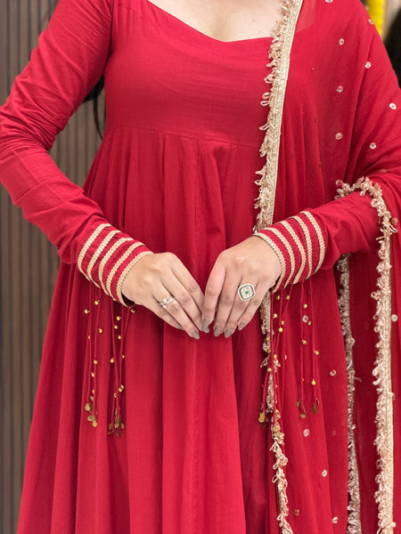 Laal gota ghunghru Anarkali set Jonaya