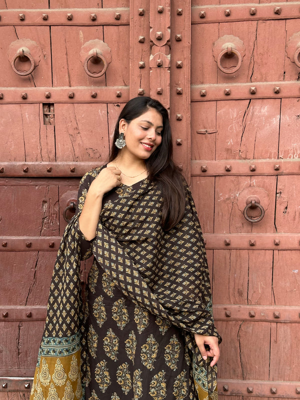 Deep Brown Straight Suit Set - Jonaya