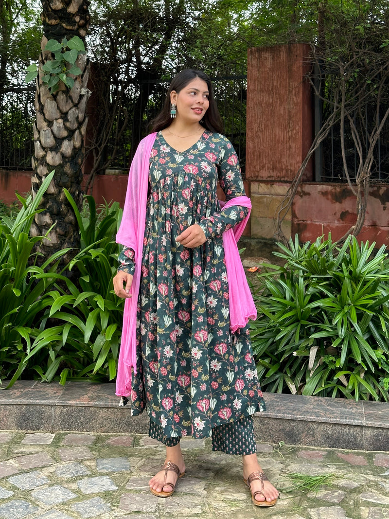 Bottle green Mohini suit set - Jonaya