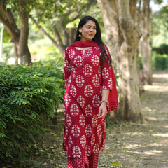 Red block floral straight suit set - Jonaya