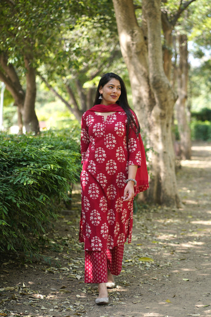Red block floral straight suit set