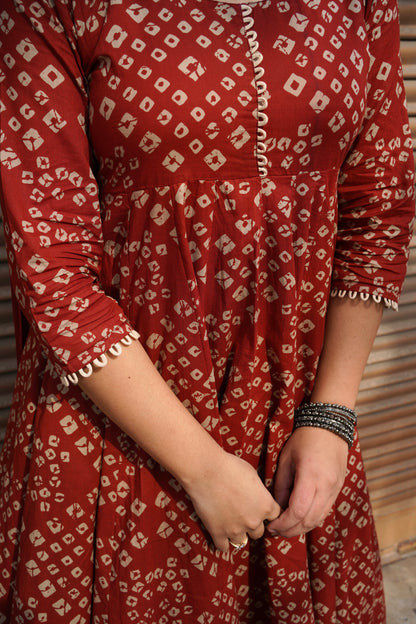 Red bandhej flared suit set