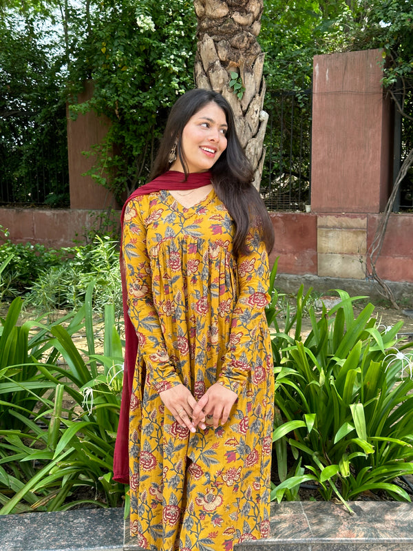 Yellow Garden Mohini Suit Set - Jonaya