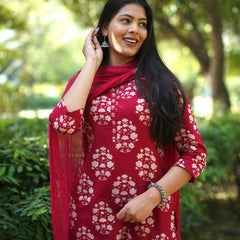 Red block floral straight suit set - Jonaya