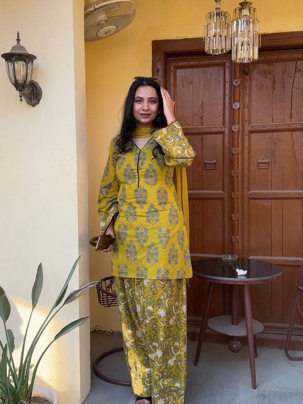 Spring Green black Farshi set