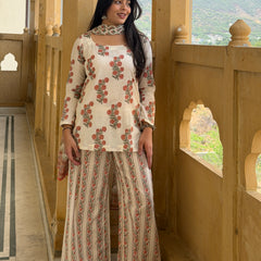 White peach boota Y2k fit Jonaya