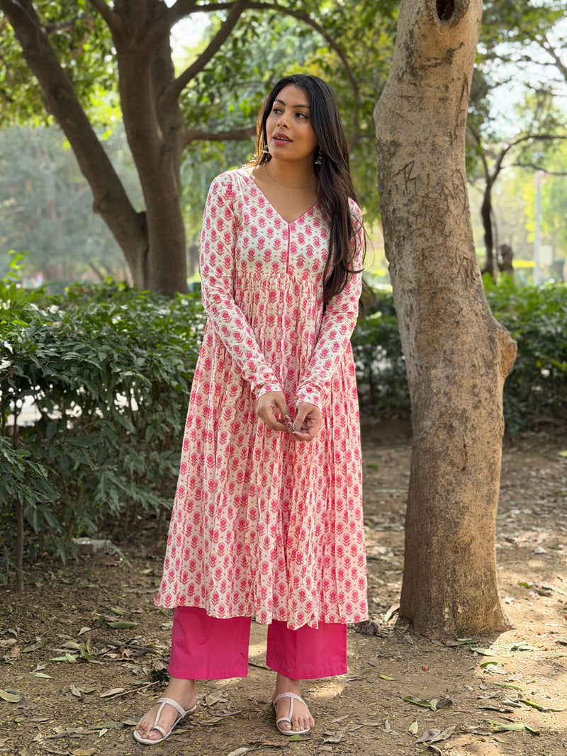 Pink fool patti flare kameez Jonaya