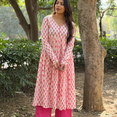 Pink fool patti flare kameez Jonaya
