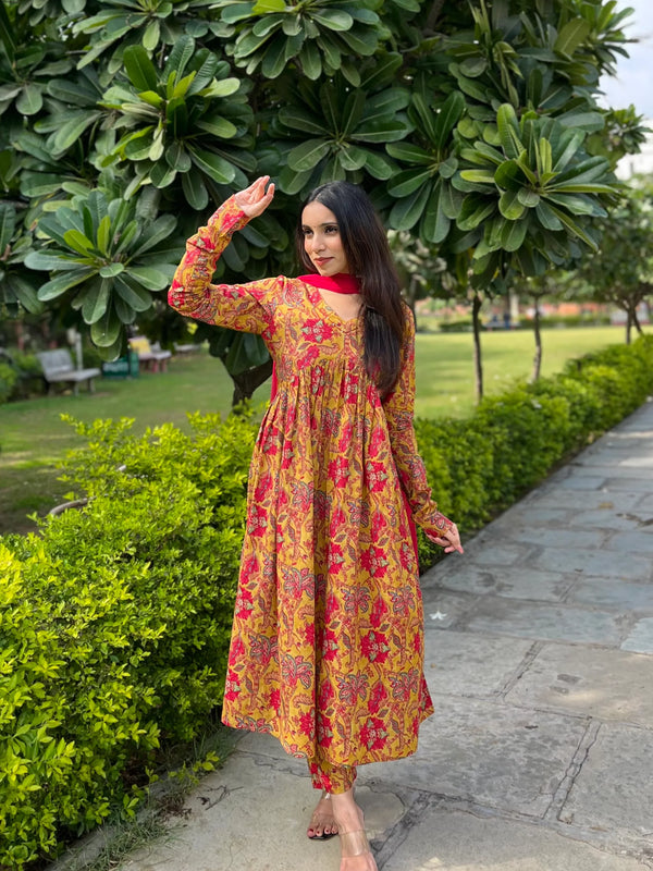 Yellow floral Mohini Suit Set - Jonaya