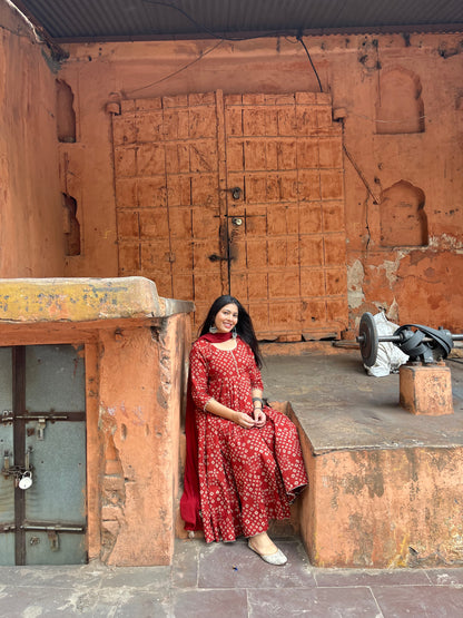 Red bandhej flared suit set