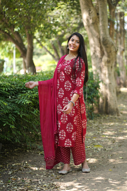 Red block floral straight suit set