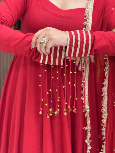 Laal gota ghunghru Anarkali set Jonaya