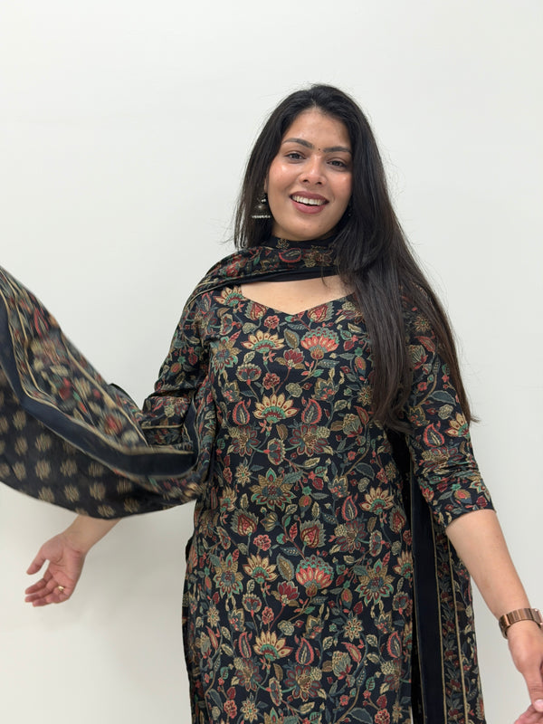 Midnight Black straight suit set Jonaya