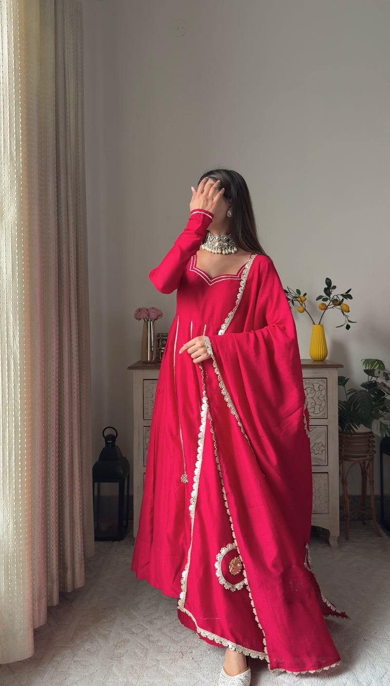 Rose blooming heavy Anarakali Jonaya