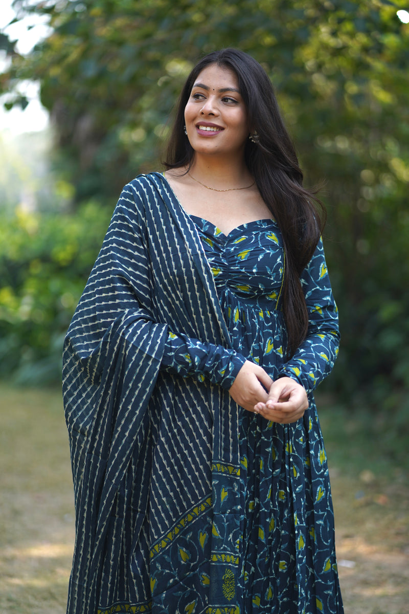 Blue green hearts flare suit set Jonaya