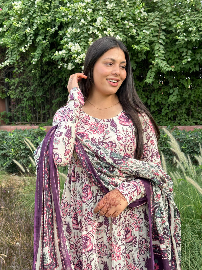 Creamy wine garden suit set - Jonaya
