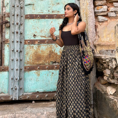Midnight floral flared skirt - Jonaya