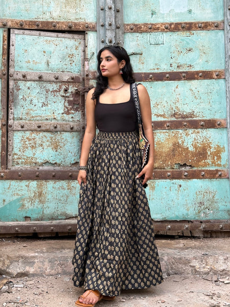 Midnight floral flared skirt - Jonaya