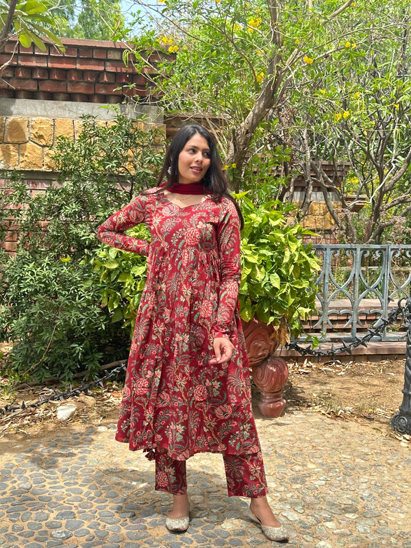 Joyfull Red Suit Set - Jonaya