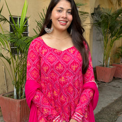 Bandhani Anarkali suit set - Jonaya